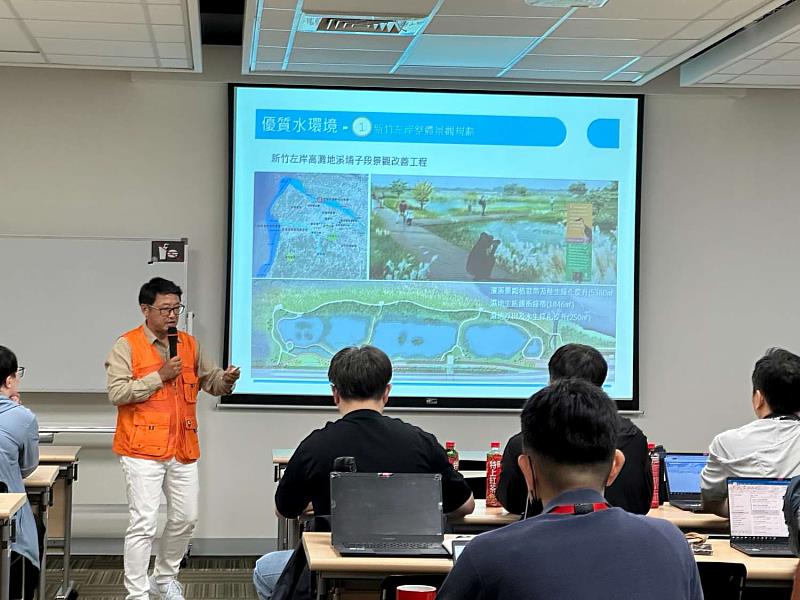溪埔子人工濕地環境教育志工上課實況。