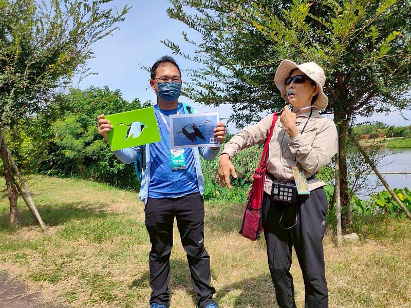 結訓後的講師於溪埔子人工濕地上課情形。