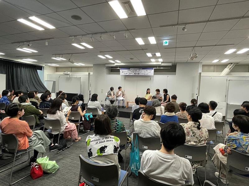 座談會現場座無虛席(駐日台灣文化中心提供)