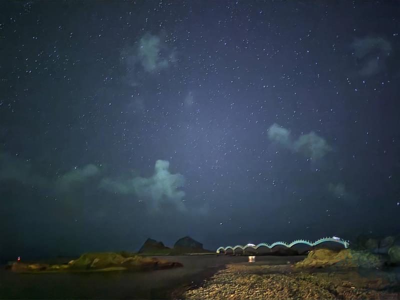三仙台星空閃耀!台東「成功」最美星空音樂會 近三千位民眾共賞星空