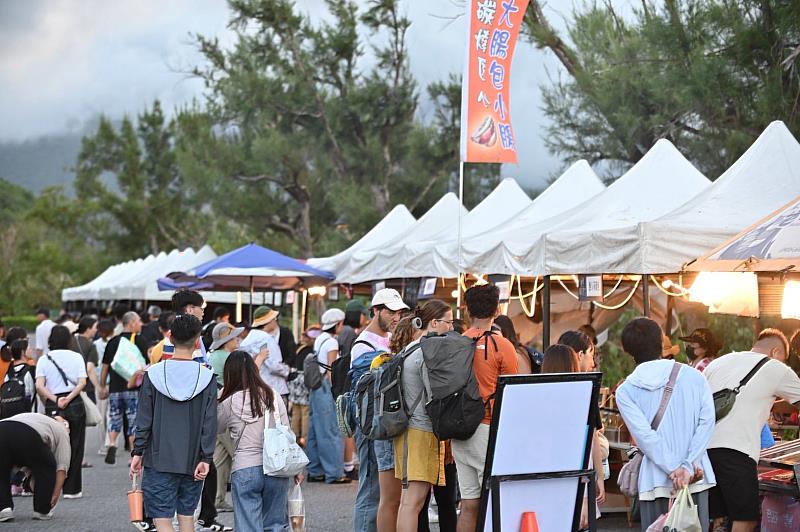 三仙台星空閃耀！台東「成功」最美星空音樂會 近三千位民眾共賞星空