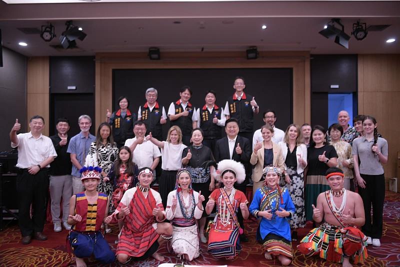 British Office Taipei Representative Visits HL
