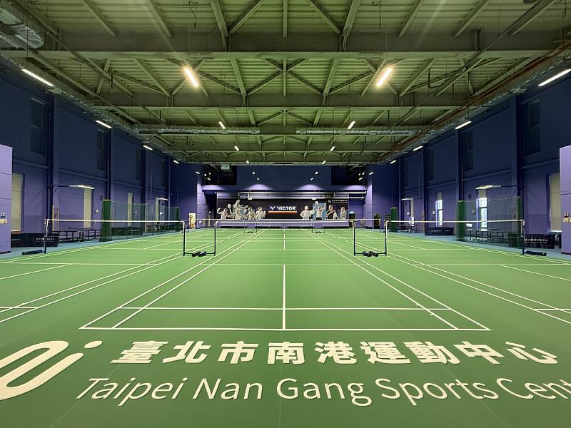 羽球場