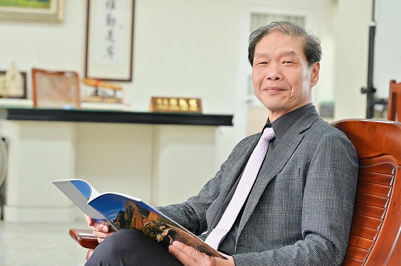 玉山國中鄭振銘校長