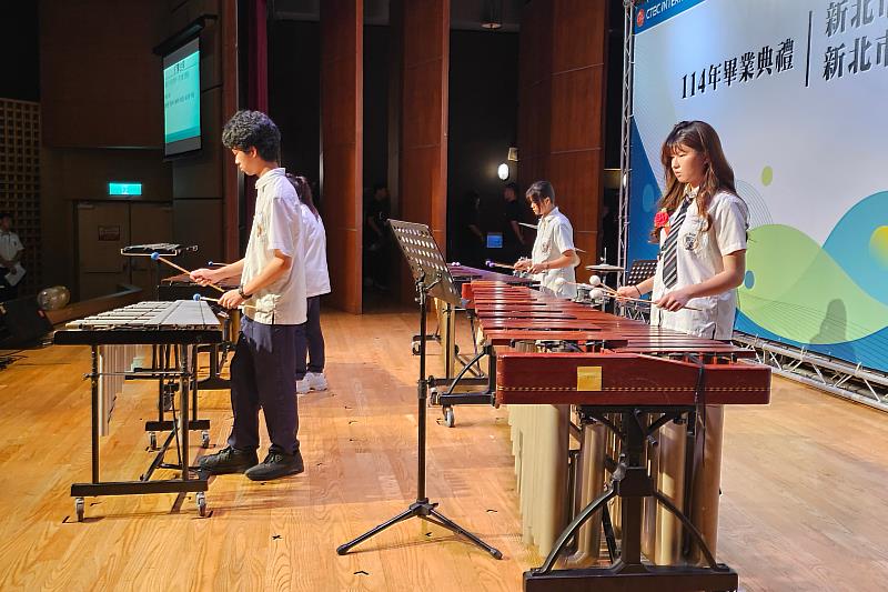 期末打擊合奏表演（圖/中信高中提供）