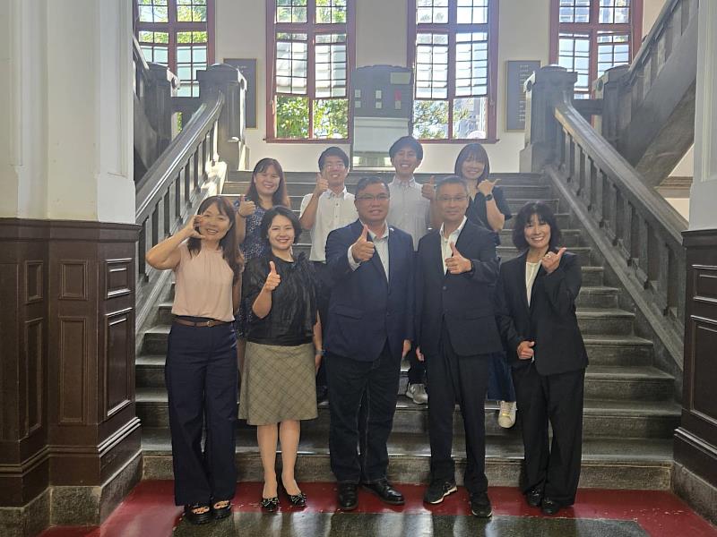 日本岡山市山南學園校長一行人拜訪教育處長林立生及副處長張品珊