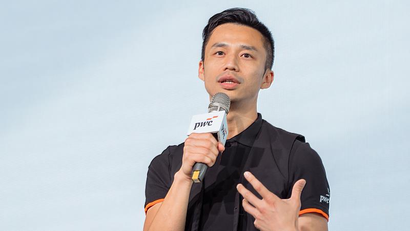 PwC Taiwan人資長曾博昇勉勵同仁，享受工作中的成長，並感謝所有同仁的家人作為最堅實的後盾。