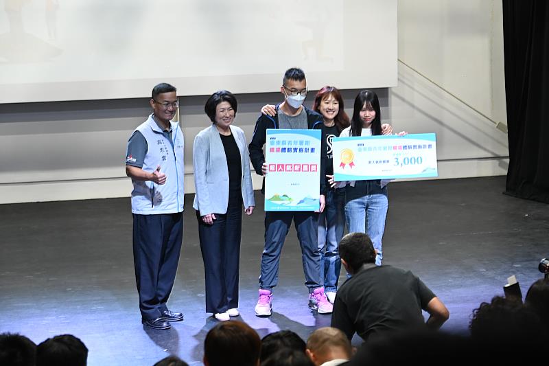 「邊做邊學 邊學邊創」 台東暑期職場體驗成果豐碩 展現青年新能量 饒慶鈴:助青年找到職涯新方向