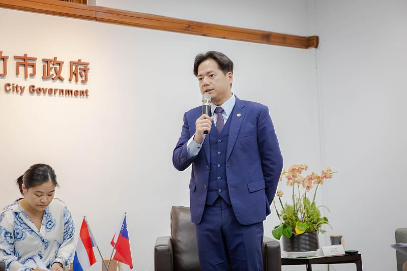 代理市長邱臣遠市政分享。