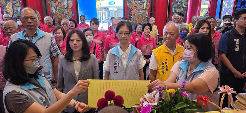 秘書長張治祥擔任主祭，祈求國家平順、人民安康。