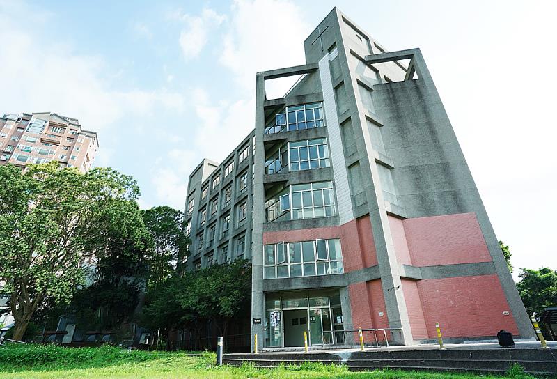 文化大學與台北基督學院合作 開放育才樓增設126床位 免費接駁直達校園更便利