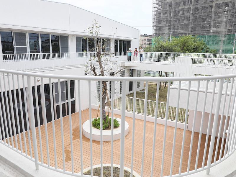 中埔如親托嬰中心暨親子館即將完工 翁章梁親赴工地視察