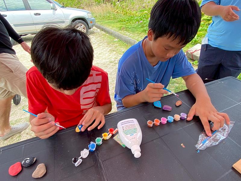 海岸的未來從這一刻開始 綠島淨灘清出179公斤海灘廢棄物 展現永續行動力