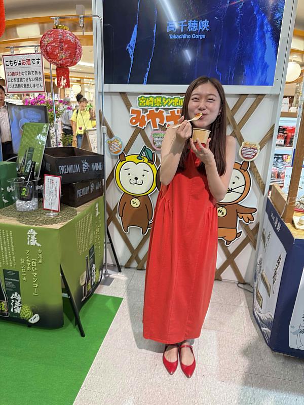 嘉義優鮮農特產空降宮崎機場，阿里山烏龍茶拉麵驚豔日本旅客