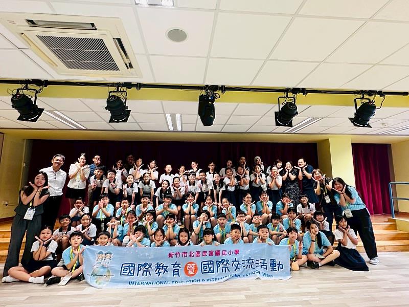 民富國小於7月至新加坡河道小學參訪交流。