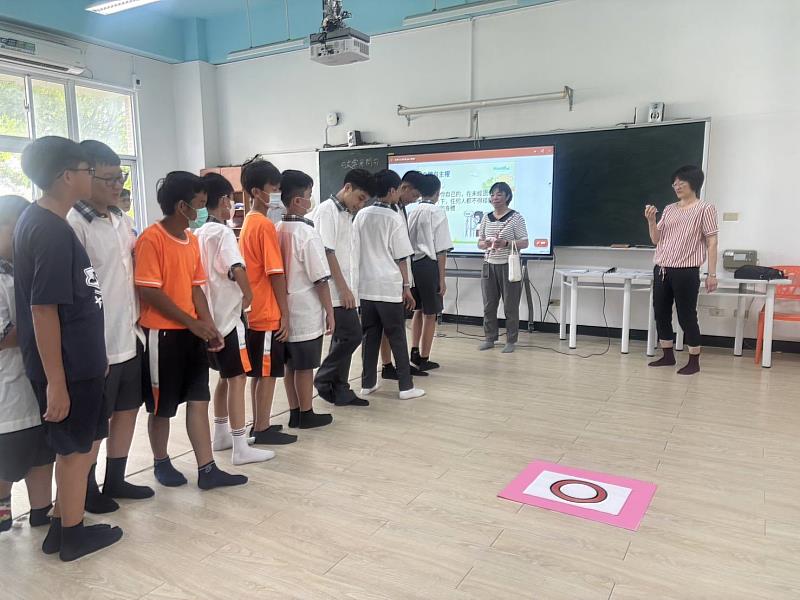 嘉義市大業實中用「生命的圓」開啟秋冬學季