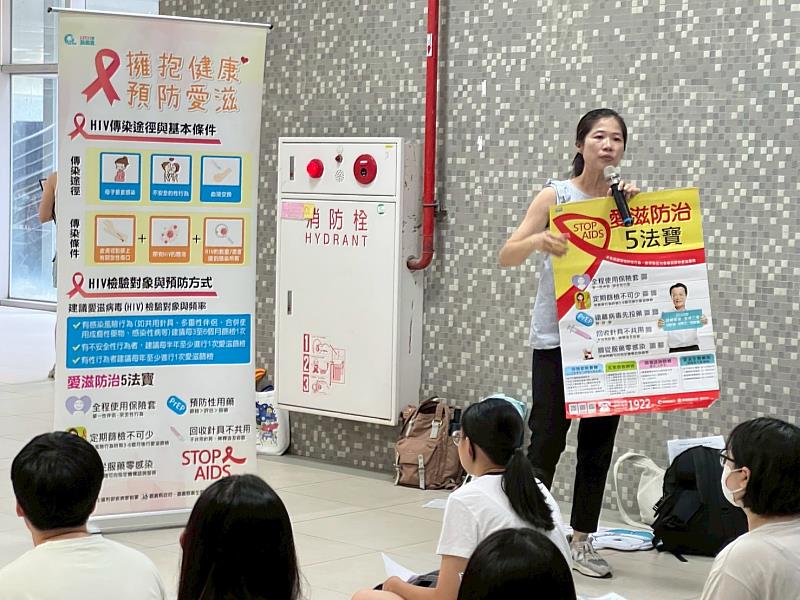 朴子衛生所攜手長庚科大，新鮮人「青春補給站」開張