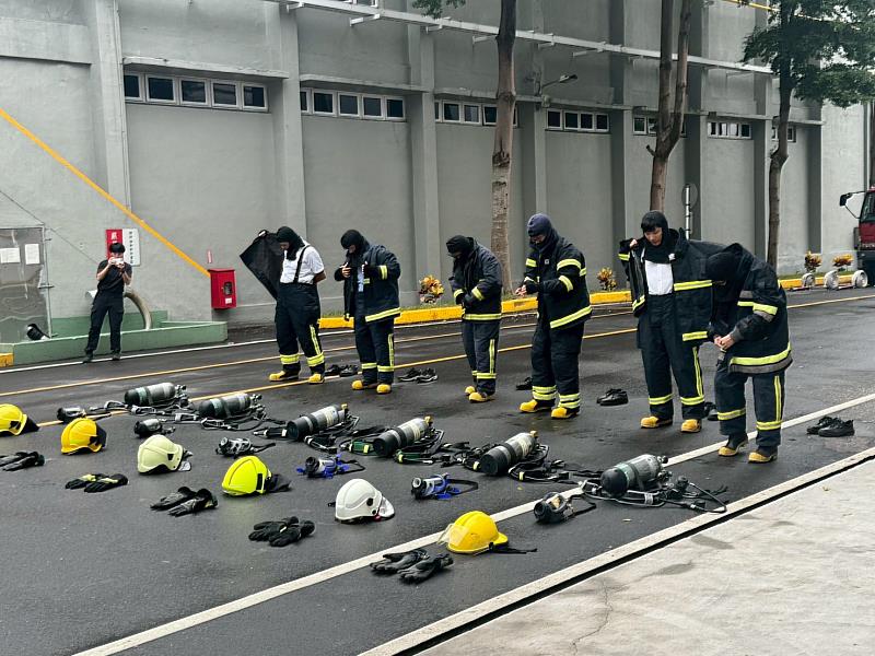 南亞塑膠工業股份有限公司樹林廠舉行企業義消訓練