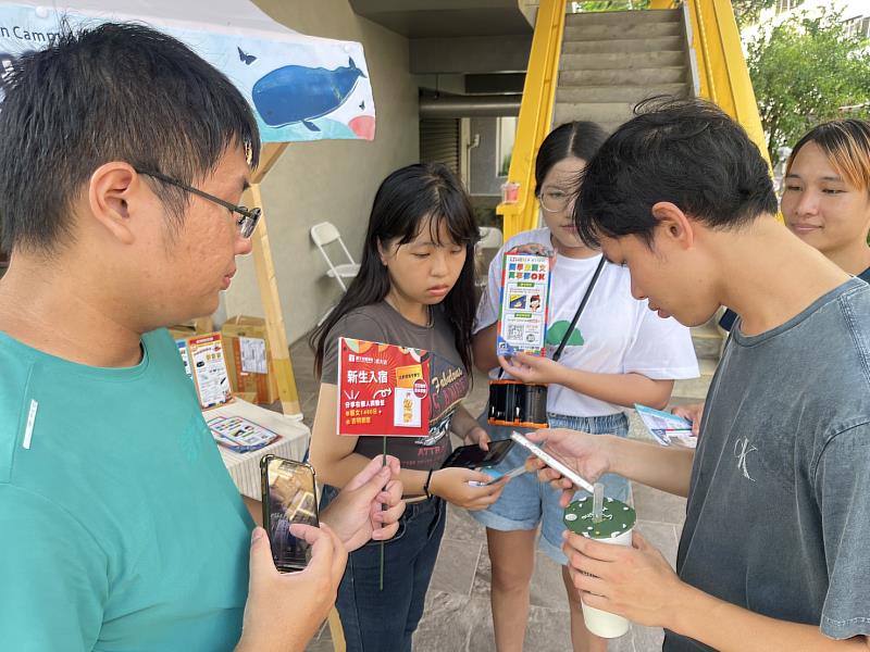 「七禮文風」團隊帶領成大學生參與拍照打卡活動