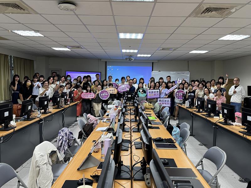 Apple Teacher認證工作坊歡喜大合影