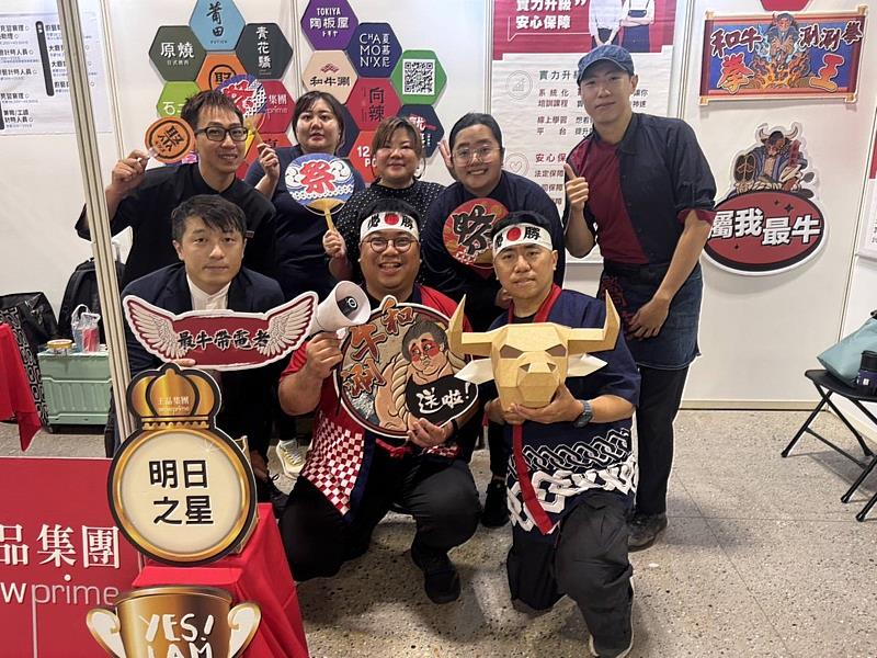 王品下半年積極展店，開出儲備店長、主廚等職缺，去年有超過20位店長年薪突破200萬，積極打造營運菁英接班梯隊。