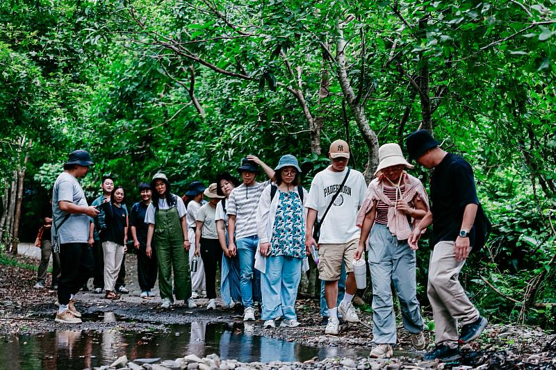 從部落文化到山林知識 帶領青年走入「土坂時間」 臺東青年走讀打造人生節奏的另一種可能