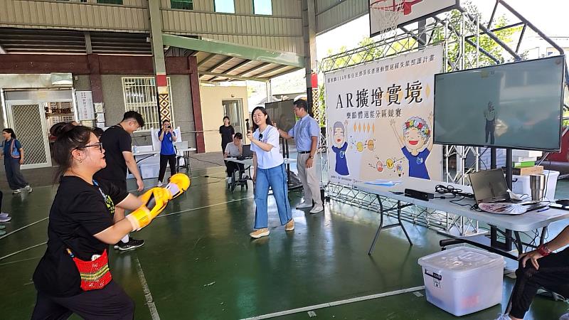 臺東縣文健站推「AR擴增實境樂齡體適」成果豐碩 長者健康看得到!