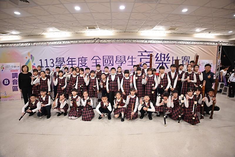 補助香山國小直笛團樂器