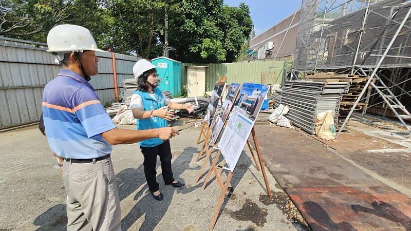 嘉義縣衛生局長趙紋華視察中埔衛生所重建工程