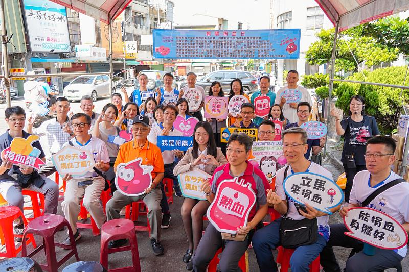 「朝陽捐血日」單日創下262袋熱血紀錄，展現朝陽科大校友及師生的高度凝聚力。