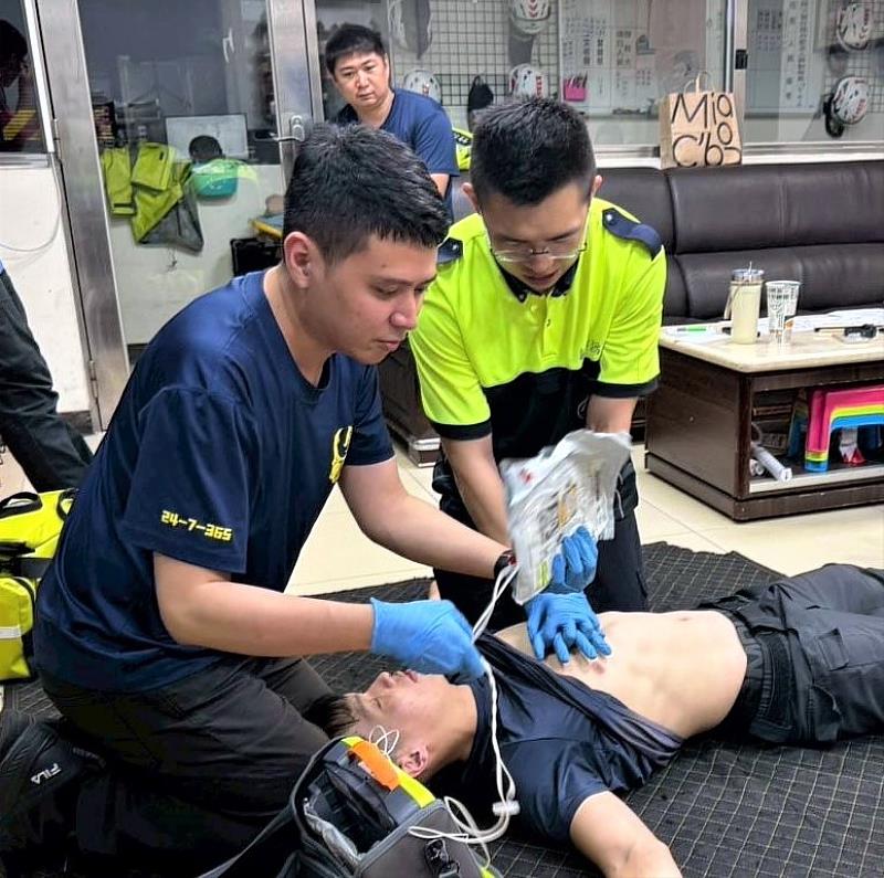 此次參與救護勤務的消防人員與鳳凰志工展現高度專業與臨場應變能力。