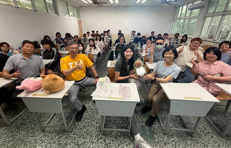 圖4、各系科經營時間