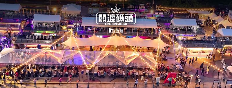 ▲關渡碼頭坐擁觀音山，面向河海交界的淡水河中段，青山綠水環繞，是全齡族群都能輕鬆且親近的戶外場域。