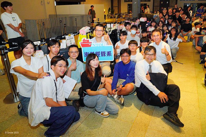 學生們對於即將展開的馬祖生活既興奮又好奇