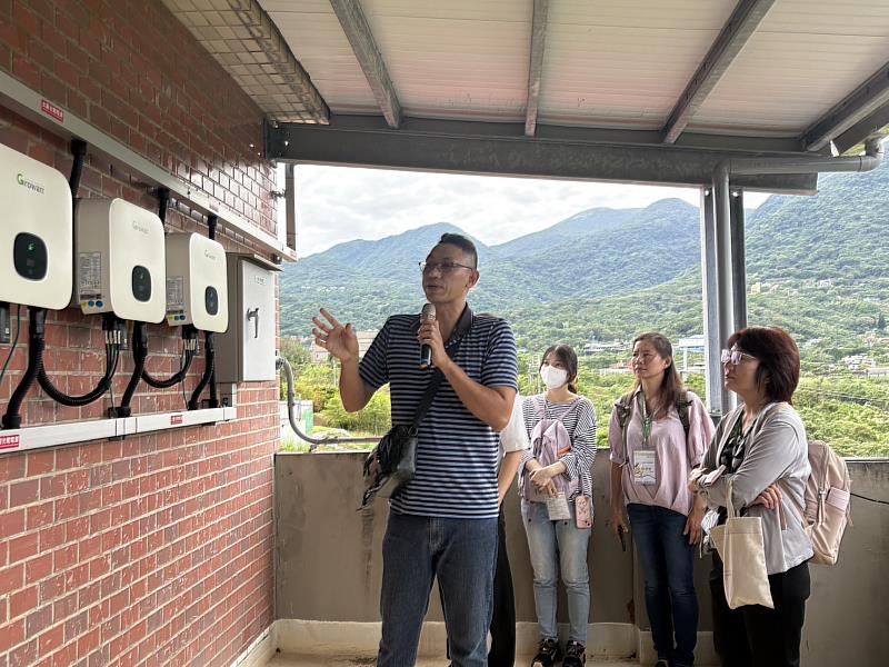 參訪有限責任新北市智慧綠能社區合作社