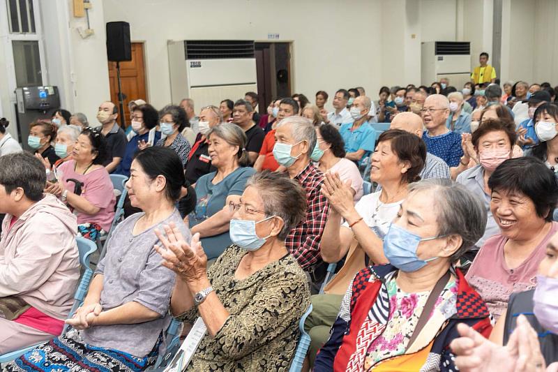 現場共吸引150位里鄰長與市民朋友參與,場面熱絡。