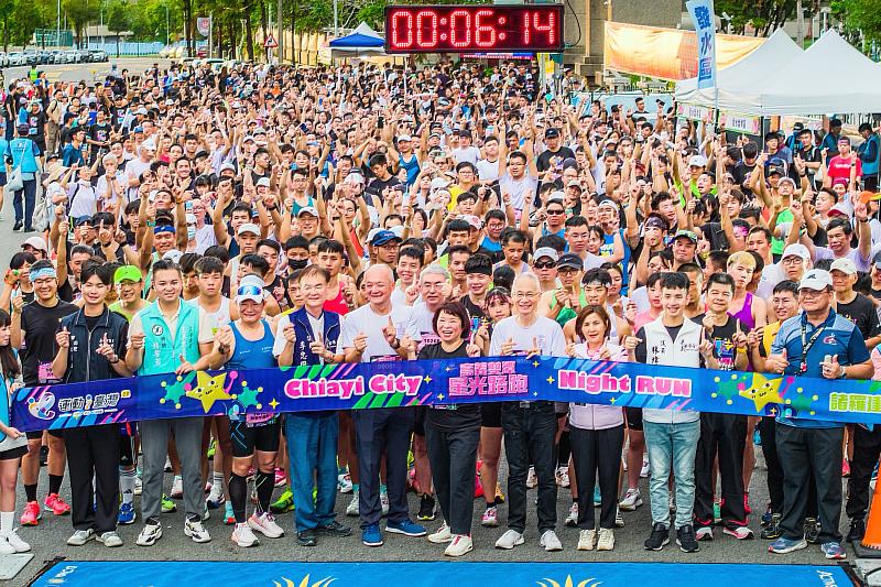 嘉義市雙潭星光路跑有超過4000名跑者