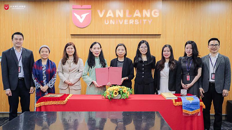 中國文化大學由計畫主持人楊馥如教務長親自至文朗大學辦理簽約姊妹校事宜。