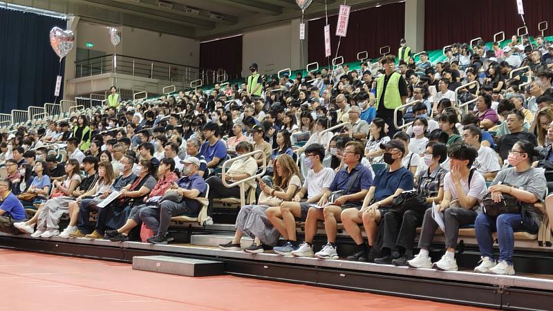 「114學年度新生暨家長座談會」逾800位新生與家長出席。（圖／淡江大學提供）