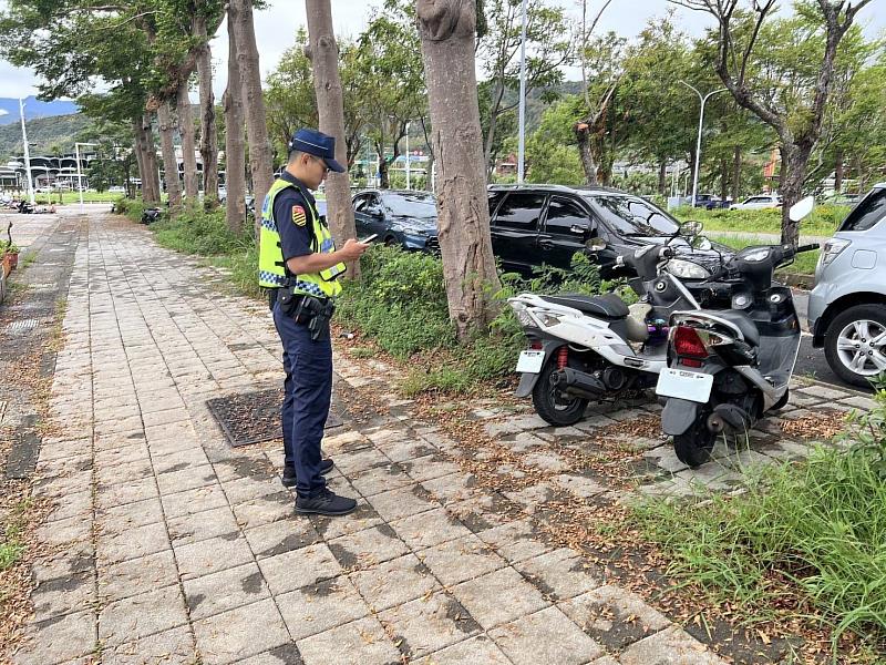 人行道違停太NG 臺東縣警察局加強取締 共同捍衛用路安全 還給行人安全通行走廊