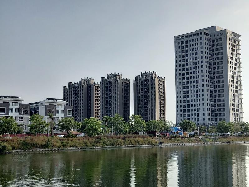 台南市府舉辦市地重劃區土地標售,脫標率近77%,在地房仲專家分析建商態度「保守中帶有樂觀」。圖為九份子重劃區。