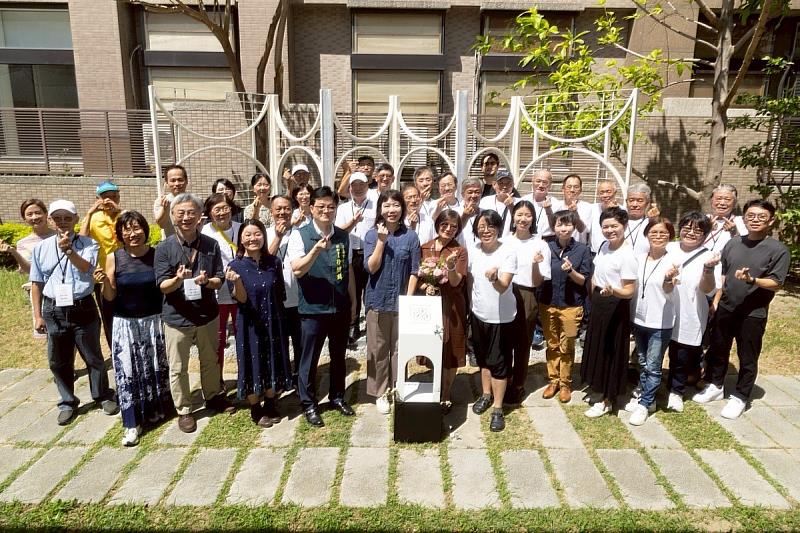 「王秀蓮建築展：未有地圖的人生」記者會與會貴賓大合照。