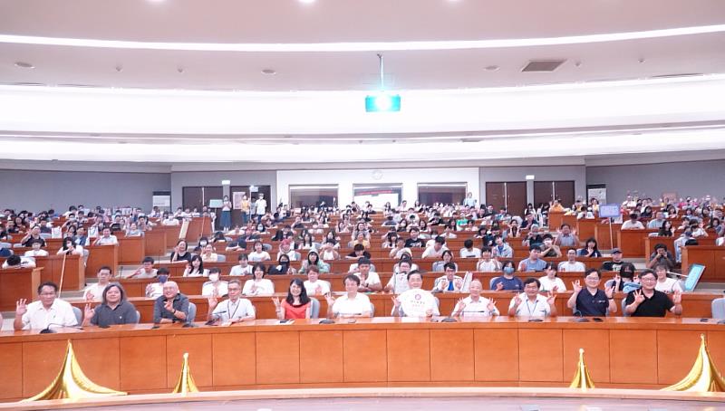 佛光大學新生定向營本週熱鬧登場。