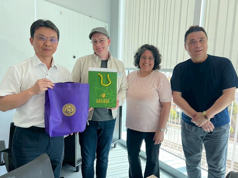 林耀堂副校長（左）與舊金山州立大學國際處團隊合影
