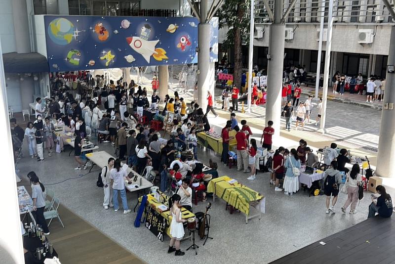 南大多元社團齊聚一堂，讓新生感受豐富的大學課外學習機會