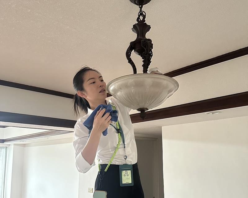 信義房屋譚雅文習慣將心比心、換位思考，讓買賣雙方能在較無壓力之下順利成交，也讓她擁有許多黏著度高的老客戶。