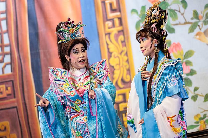 「民權歌劇團」搬演歌仔戲保存者王束花藝師經典劇目《寶蓮燈》。