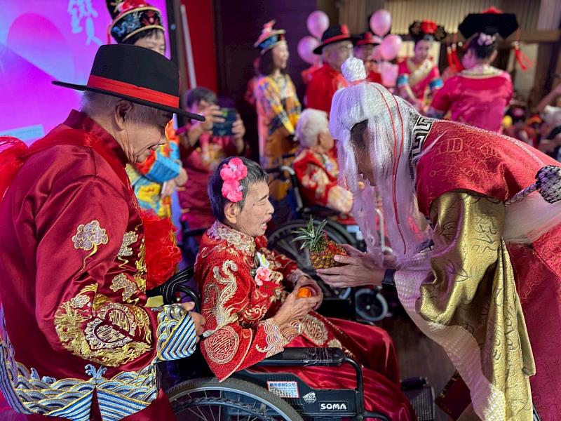 中秋亮起來 長輩幸福鑽石圓夢婚禮