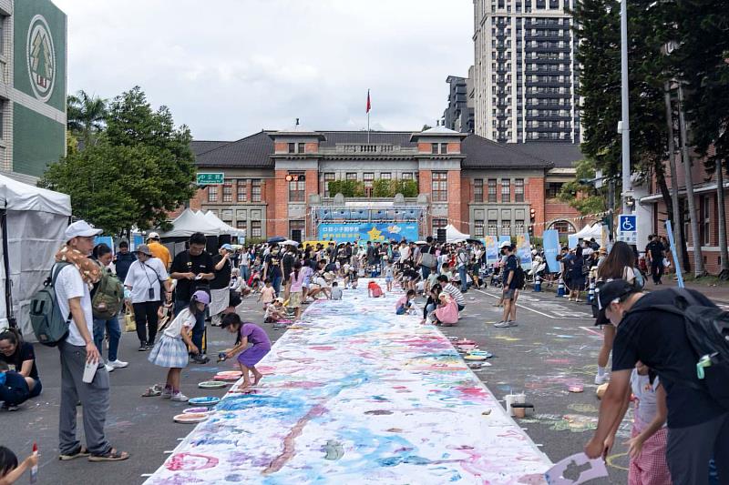 「2025口袋小子開學祭｜新竹封街派對」活動照。