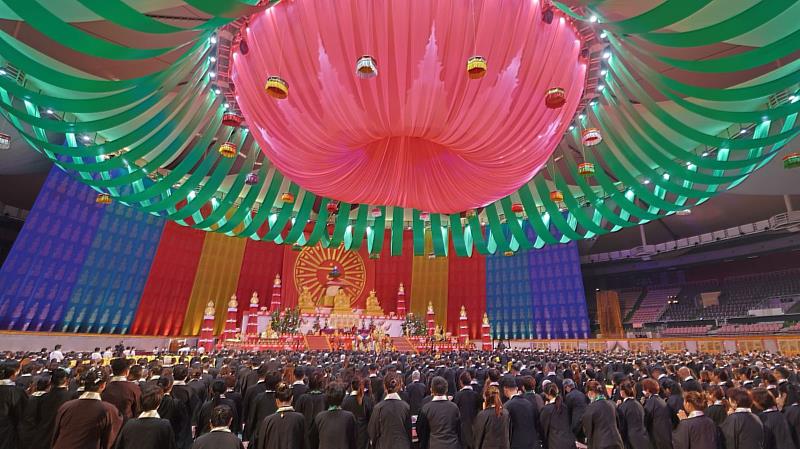 2025靈鷲山水陸空大法會內壇「結界」儀式，開啟清淨莊嚴壇城。（圖由文獻中心提供）